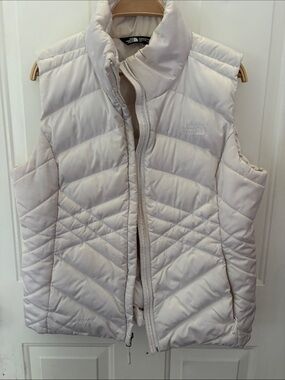 The North Face Women's Cream Puffer Vest